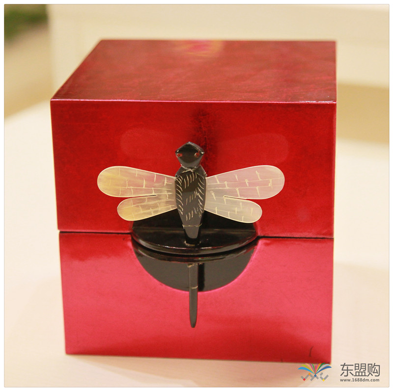 越南进口漆器蜻蜓栓首饰盒
