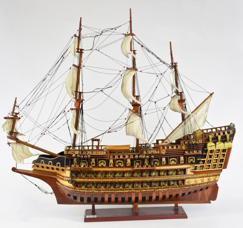 越南进实木质帆船模型摆件